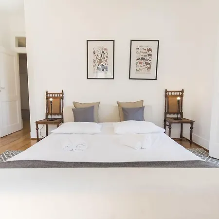 Lägenhet Bright Flat In Chiado! Lisboa