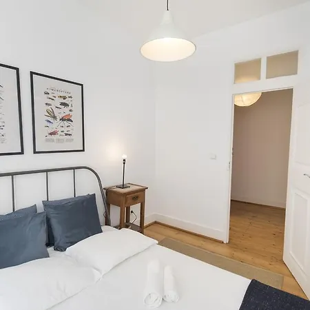 Lägenhet Bright Flat In Chiado!