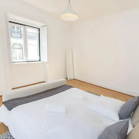 Lägenhet Bright Flat In Chiado! *