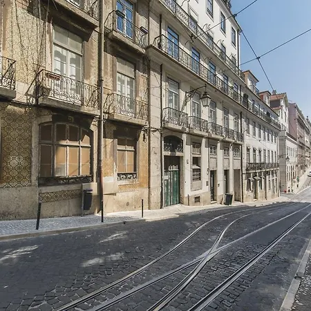 Lägenhet Bright Flat In Chiado!