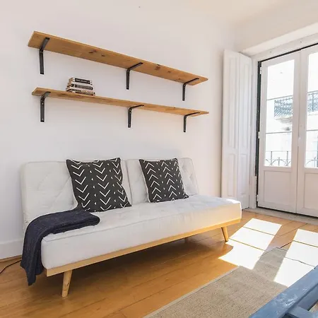 Bright Flat In Chiado! * Lisboa