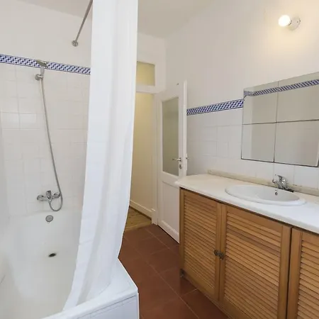 Bright Flat In Chiado!