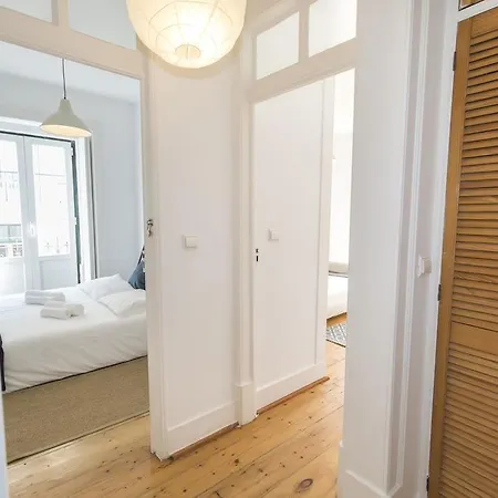 Bright Flat In Chiado! *